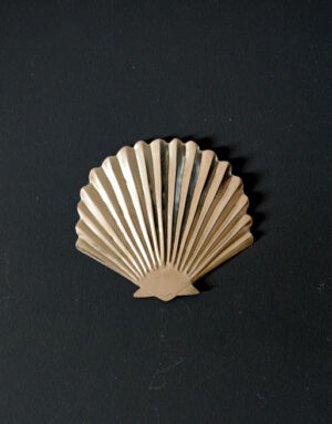 Coquillage-en-laiton