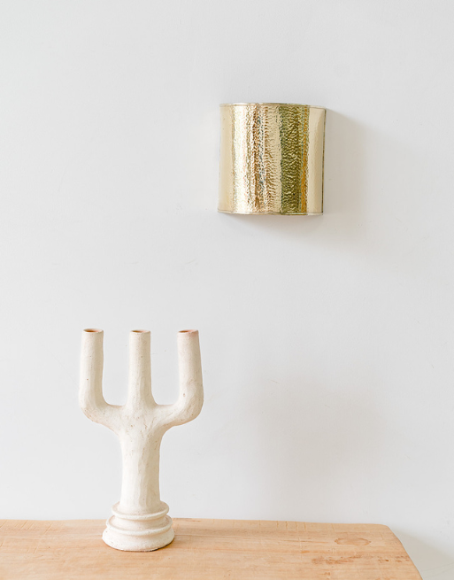 Applique murale en laiton martelé