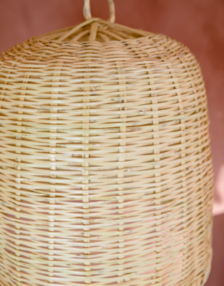 Notre suspension en roseau suspendue à un bâton