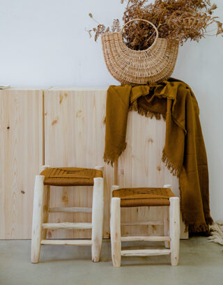 Tabouret marocain coloré camel pris de face