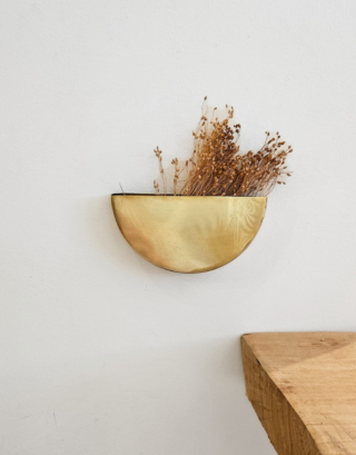 Demi pochette murale laiton