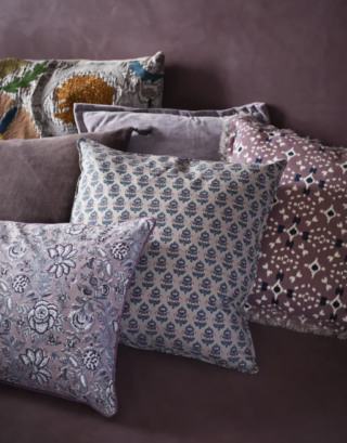 Housse de coussin • Fleurs bleues | Madam Stoltz