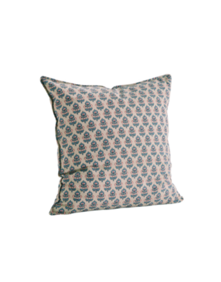 Housse de coussin • Fleurs bleues | Madam Stoltz