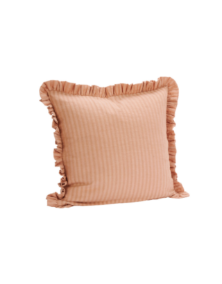 Housse de coussin • Volants pêche | Madam Stoltz