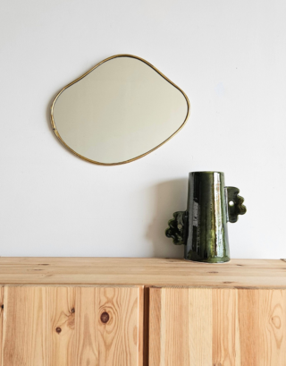 Petit miroir irrégulier