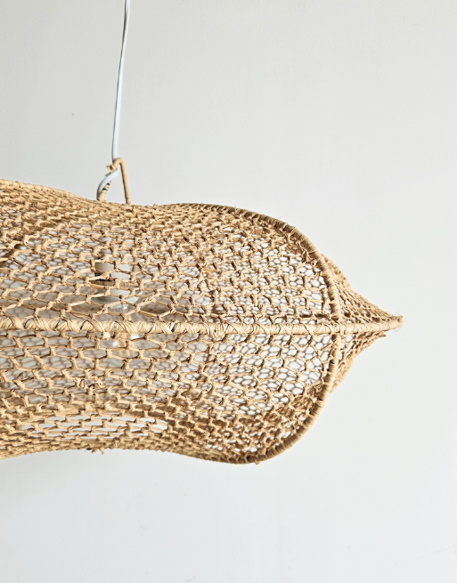 Suspension boule en raphia ajouré – Image 2