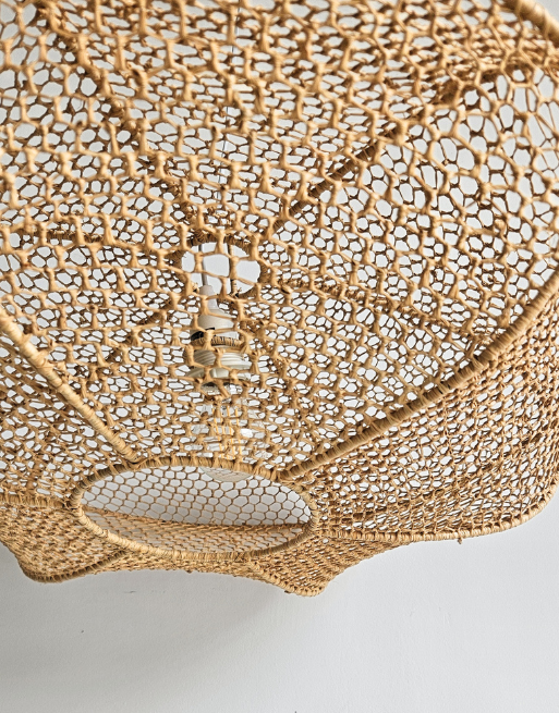 Suspension boule en raphia ajouré – Image 3